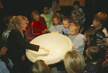 LWL-Römermuseum Haltern: Museumspädagogisches Kinderprogramm während der  Sonderausstellung "Luxus und Dekadenz" (2007)