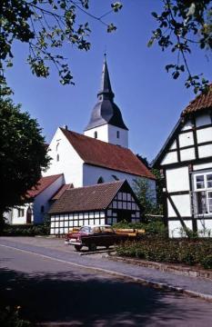 Die evangelische Pfarrkirche in Levern