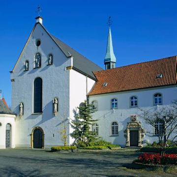 Franziskanerkloster mit Klosterkirche St. Franziskus, erbaut 1652-1673 am Ostrand der Warendorfer Altstadt