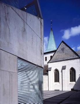 Prämonstratenserkloster Wedinghausen (1170-1803): Ehemalige Klosterkirche St. Laurentius mit Partie des Lichthauses