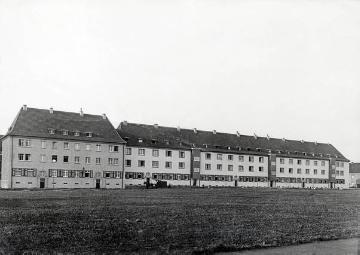 Hattingen, Im Heggerfeld: Neubausiedlung der Spar- und Baugenossenschaft Hattingen, bestehend aus 8 Wohnblocks mit je 6 Wohnungen