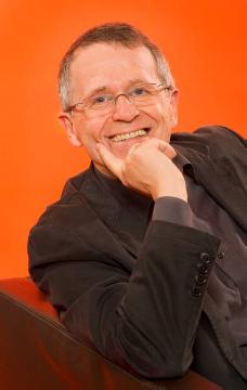 Der westfälische Schriftsteller und Kinderbuchautor Jürgen Banscherus (*1949 in Remscheid-Lennep), Träger des Annette von Droste-Hülshoff-Preises 2010 