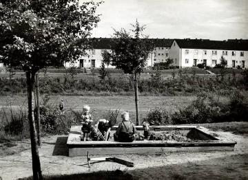 Bielefeld, Am Brodhagen: Genossenschaftssiedlung der Westfälisch-Lippischen Heimstätte, undatiert, um 1955?