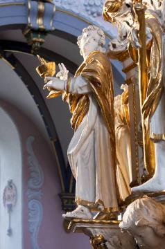 Jesuitenkolleg Paderborn: Skulptur des Johannes Ev. an der Kanzel von Heinrich Gröne (1704) in der benachbarten ehemaligen Jesuitenkirche St. Franz Xaver