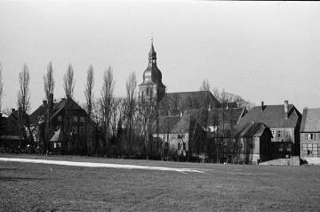 Nottuln mit Pfarrkirche St. Martinus, Ansicht aus Richtung Potthof, um 1947