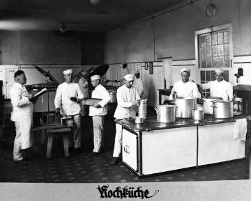 Großküche im Provinzial-Landarmen- und Arbeitshaus Lippstadt-Benninghausen. Undatiert, um 1928?