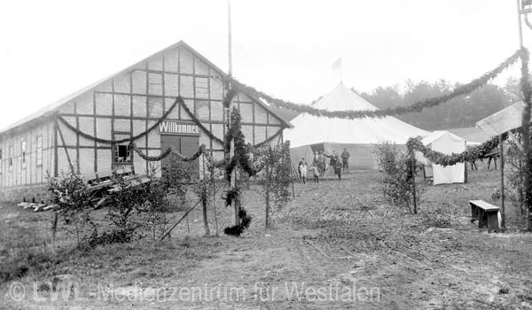 12_223 Slg. Franz Dempewolff: Dorfleben im Schmallenberger Sauerland 1912-1940er Jahre