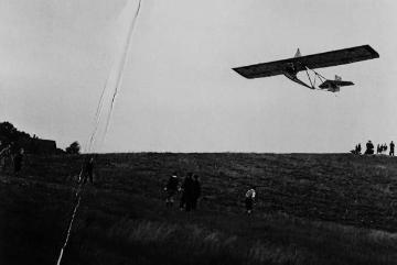 Fluggerät im Testflug auf der Loddenheide, Münster, undatiert, um 1910?