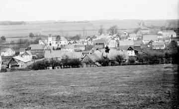 Das Dorf Bracht im Schmallenberger Sauerland (Hawerland), November 1931
