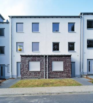 Wohnungsleerstand nach Abzug der Britischen Streitkräfte: Ehemalige Armeewohnhäuser an der Friedrich-Ruin-Straße in Dülmen