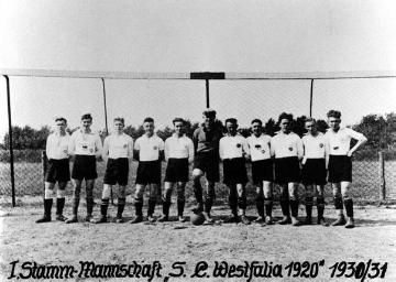 Erste Stamm-Mannschaft des "S. C. Westfalia 1920" (Bildsammlung Heimatmuseum Kinderhaus)