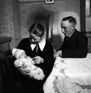 Alois Funke mit Frau Ida, geb. Grewe, und Tochter Doris