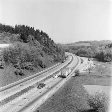 Autobahndurchbruch der A2 durch den Teutoburger Wald bei Lämershagen