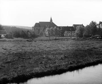Zisterzienserinnenkloster Maria Himmelpforten, ca. 1913, später zerstört im Zuge der Möhnebombardierung 1943.