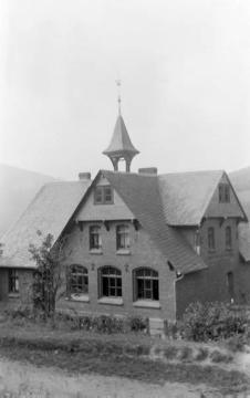 Ev. Schule Herzhausen, Gmde. Netphen - undatiert, 1920er Jahre?