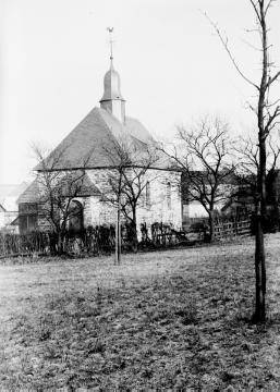 Werpe, Nikolaus-Kapelle - Ursprungsbau von 1610/20, nach dem Dreißigjährigen Krieg im Renaissancestil neu errichtet, wegen Renovierungsbedürfigkeit Abriss und Neubau, Einweihung 1930