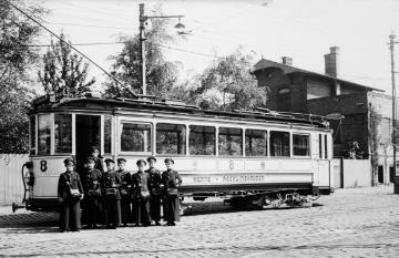 Frauenarbeit im 1. Weltkrieg: Straßenbahn-Schaffnerinnen in Recklinghausen-Süd