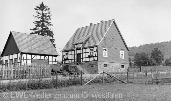 12_418 Slg. Franz Dempewolff: Dorfleben im Schmallenberger Sauerland 1912-1940er Jahre