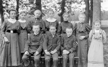 Schule Wormbach - Schulentlassung, undatiert, um 1920?