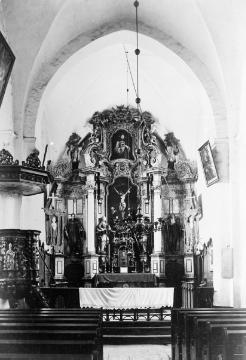 Altar der St. Peter und Paul-Kirche in Wormbach, aufgenommen 1891 vom Fredeburger Fotografen Paul Grobbel (wahrscheinlich Postkarte, abfotografiert von Franz Dempewolff)