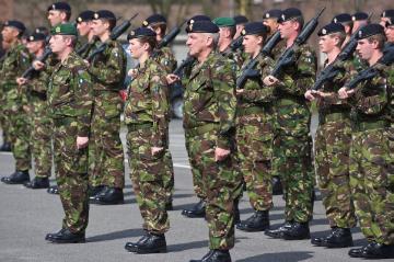 Abzug der Britischen Streitkräfte aus Münster, März 2012: Abschiedsparade des 8 Regiment Royal Logistic Corps anlässlich der Schließung der 1964 bezogenen York-Kaserne