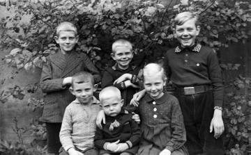 Verwandtschaft Franz Dempewolff, Weidenau 1934: Kinder der Schwiegerfamilie Hermann Weber, Bruder seiner Frau Johanna Maria Dempewolff