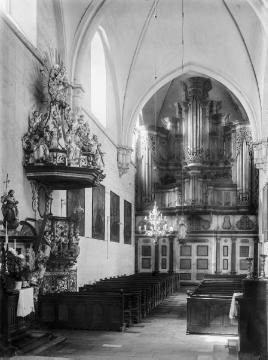 Pfarrkirche Mariae Empfängnis, Harsewinkel-Marienfeld: Kirchenschiff mit Barockkanzel und "Möller-Orgel", erbaut 1746-1751 durch Johann Patroclus Möller, Lippstadt. Undatiert.