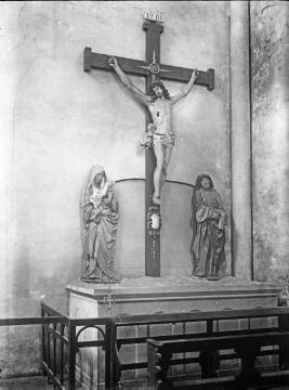 Kreuzigungsskulptur in der Pfarrkirche Mariae Empfängnis, Harsewinkel-Marienfeld, undatiert.
