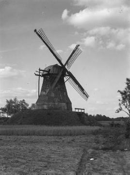 Windmühle, Standort unbezeichnet, undatiert.
