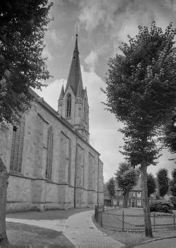 St. Lucia-Kirche in Harsewinkel, 1940 - Kirchweihe 1860, Turm von 1904.