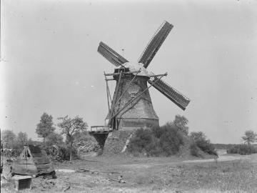 Windmühle, Standort unbezeichnet, undatiert.