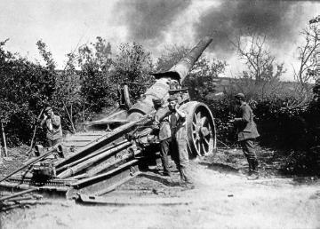 Kriegsschauplatz Reims und die Champagne (Frankreich) 1914: Deutsche schwere Artillerie bei Reims