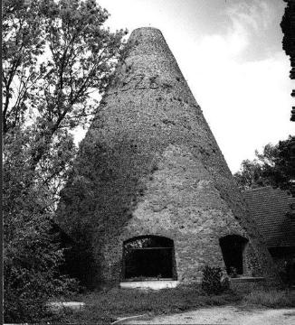 Glasbrennerturm der Glashütte Gernheim von 1826