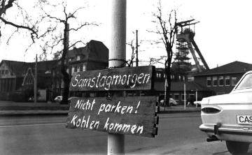 Kohlenabladeplatz vor Zeche Erin. Castrop-Rauxel, Bochumer Straße. Undatiert, 1970er Jahre.
