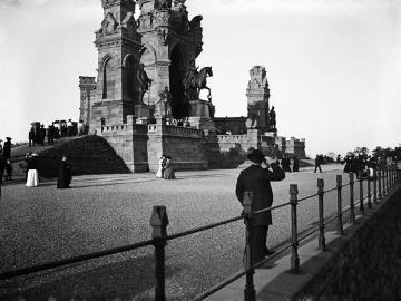 Kaiser-Wilhelm-Denkmal in Dortmund-Hohensyburg. Undatiert, um 1910?