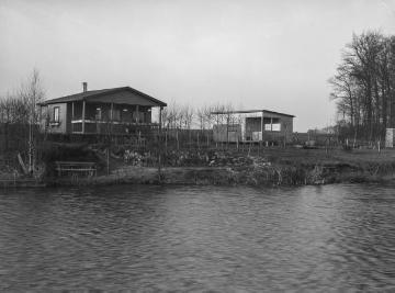 Wochenendhäuser an der Werse bei Stapelskotten, Feb. 1938.