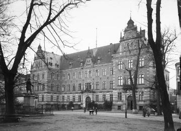 Münster, Regierungsgebäude am Domplatz. Undatiert, um 1920?