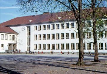 Die Josef-Grundschule in der Hermannstraße