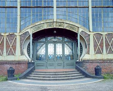 Jugendstilportal der Maschinenhalle auf  Zeche Zollern, Dortmund - Zechenerbauung 1898-1904, Stilllegung 1966, ab 1981 erster Standort des LWL-Industriemuseums - Westfälisches Landesmuseum für Industriekultur