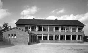 St. Georg-Schule, ehemalige katholische Volksschule