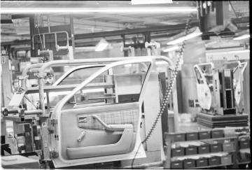 Opel Bochum, 1990: Karosseriemontage im Werk I - Bochum-Laer, Dannenbaumstraße. Produktionsbetrieb 1962-2014.