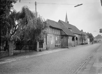 Harsewinkel-Mitte um 1955: Münsterstraße Höhe "Alter Markt" - links: Hof Kubick.