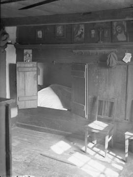 'Durk'-Schrankbett in einer bäuerlichen Schlafstube
