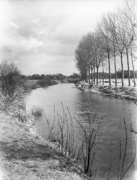 Die Ems oberhalb von Schöneflieth bei Greven, März 1934.