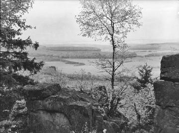 Blick von den Teutoniaklippen im Eggegebirge nach Osten, 1935.