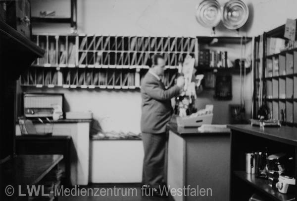 11_1207 Traditionsgeschäfte in Münster - Die Kaufmannschaft der Warendorfer Straße: Aus dem Familienalbum Horst und Hildegard Neufelder, 1950er bis 1980 Jahre