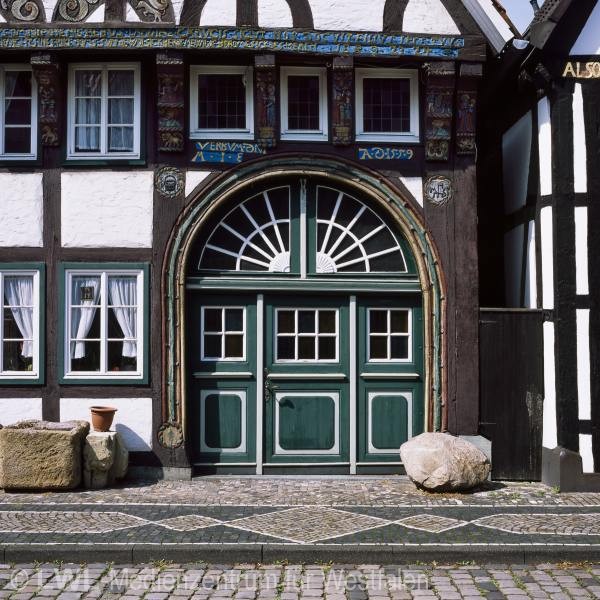 11_4588 Aktuelle Vergleichsaufnahmen zur Fotoausstellung "Zeitreise - Häuser, Hütten Hammerwerke in historischen Fotografien von Wilhelm Claas" (LWL-Freilichtmuseum Hagen)