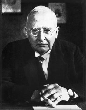 Ludwig Schmitz-Kallenberg (10.06.1867 - 22.4.1937), seinerzeit Professor für Geschichte an der Westfälischen Wilhelms-Universität Münster