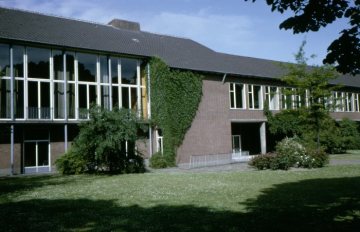 Staatliche Ingenieurschule für Bauwesen in der Lotharingerstraße (Promenadenseite)