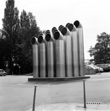 Abluftplastik von Friedrich Gräsel (1975) an der Landesbausparkasse (LBS). Münster, Himmelreichallee.